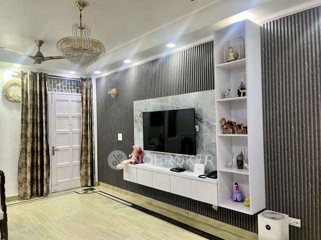 House for sale in Deri