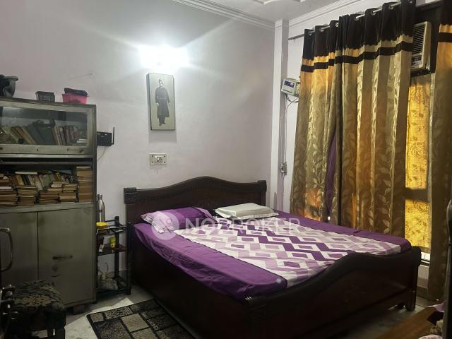 House for sale in West Delhi, Deri