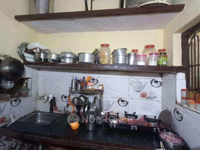 House for sale in North East Delhi, Deri