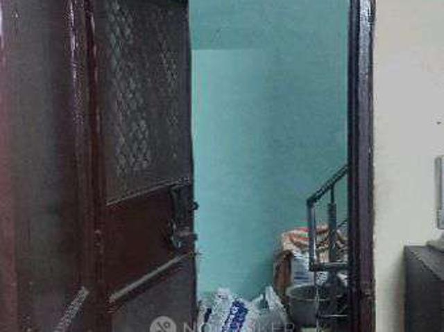 House for sale in North West Delhi, Deri