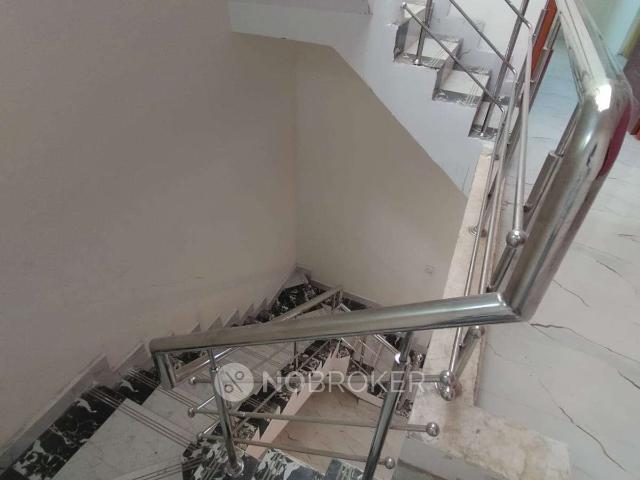 House for sale in Pozhichalur, Periyapanicheri