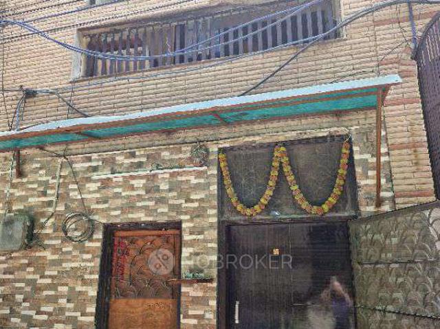 House for sale in North Delhi, Deri