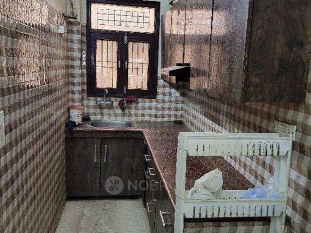 House for sale in West Delhi, Deri