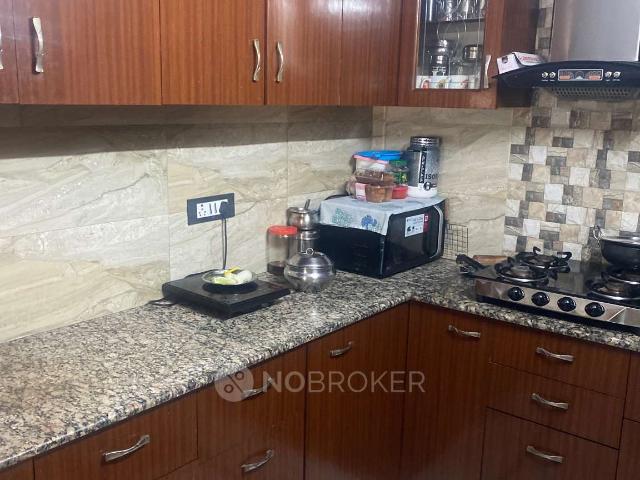 House for sale in West Delhi, Deri