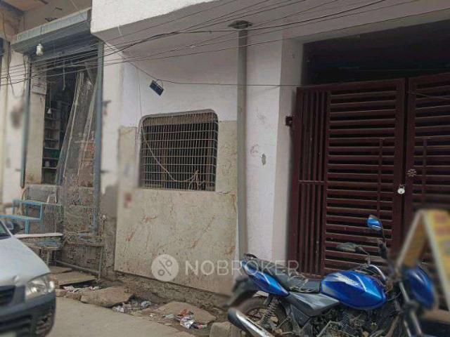 House for sale in Hariana