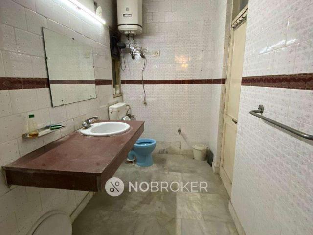 House for sale in Deri