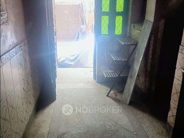 House for sale in East Delhi, Deri