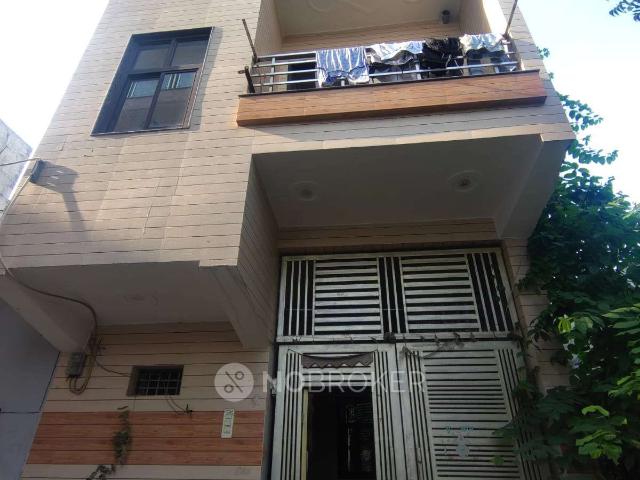 House for sale in North East Delhi, Deri