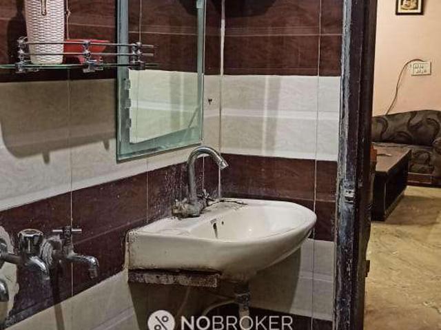 House for sale in East Delhi, Deri