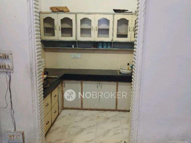 House for sale in South West Delhi, Deri