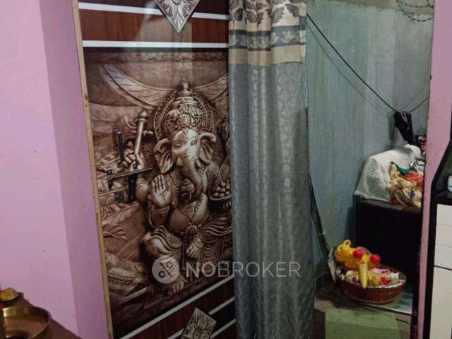 House for sale in South West Delhi, Deri