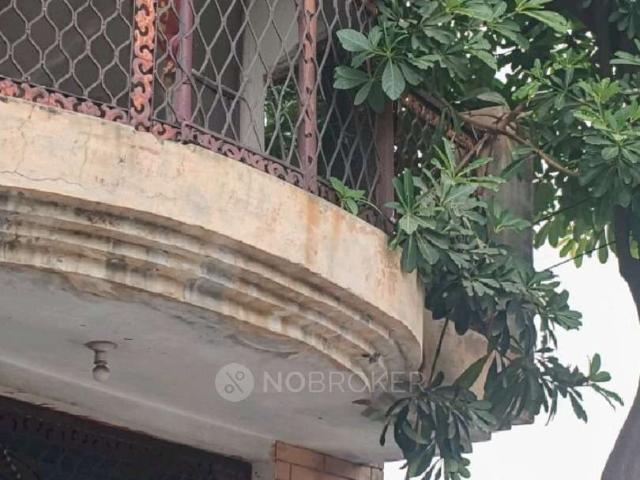 House for sale in South West Delhi, Deri