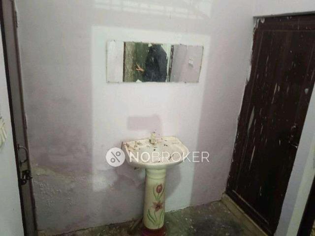 House for sale in South West Delhi, Deri