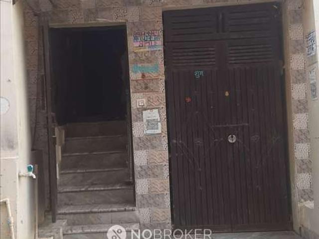House for sale in Central Delhi, Deri