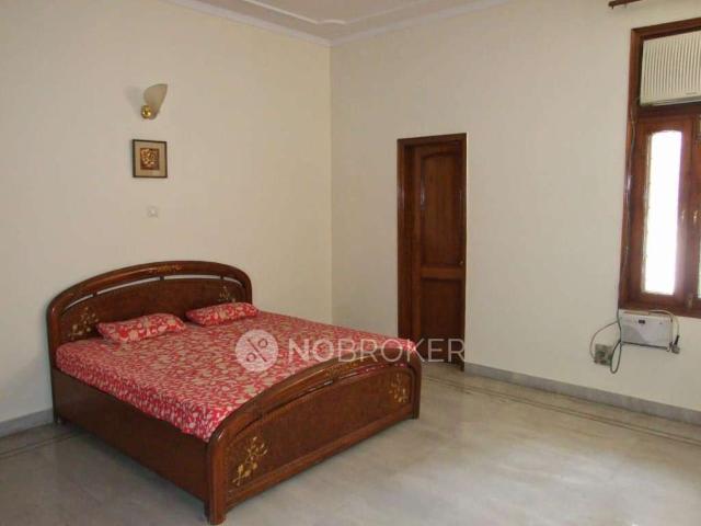 House for sale in New Friends Colony, Delhi