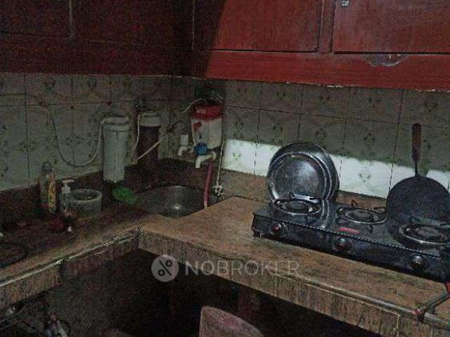 House for sale in North West Delhi, Deri