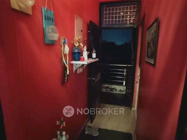 House for sale in West Delhi, Deri