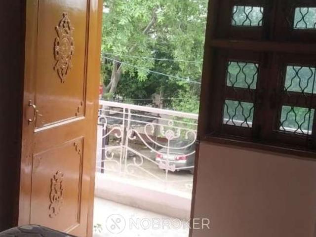 House for sale in North West Delhi, Deri