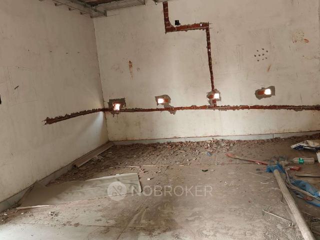 House for sale in North West Delhi, Deri