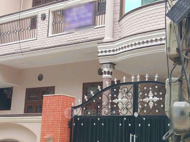 House for sale in Hariana