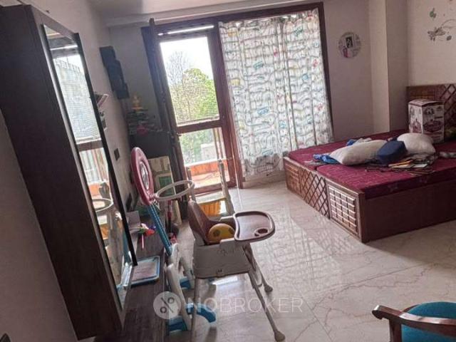 House for sale in Hariana