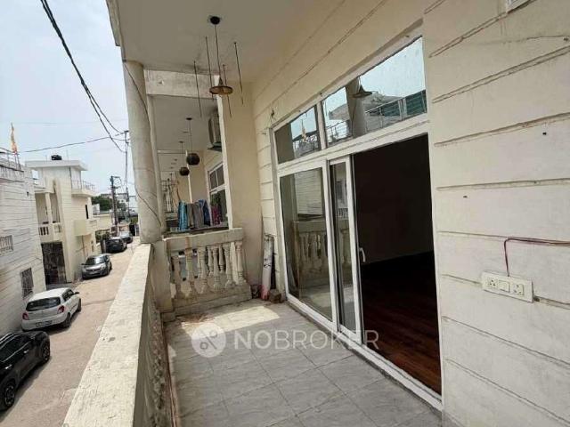 House for sale in Khodna Khurd, Gautam Buddha Nagar