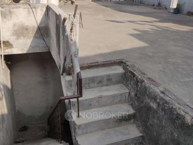 House for sale in Hariana