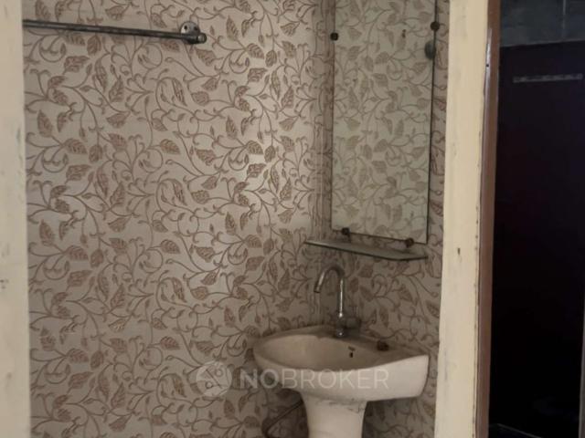 House for sale in Hariana