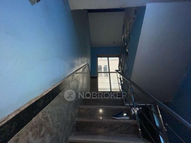 House for sale in North West Delhi, Deri
