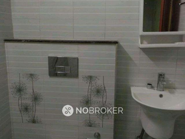 House for sale in Hariana