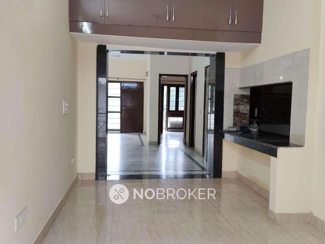 House for sale in Hariana