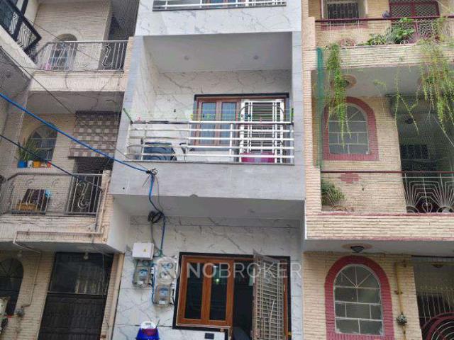 House for sale in North West Delhi, Deri