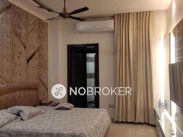 House for sale in Hariana
