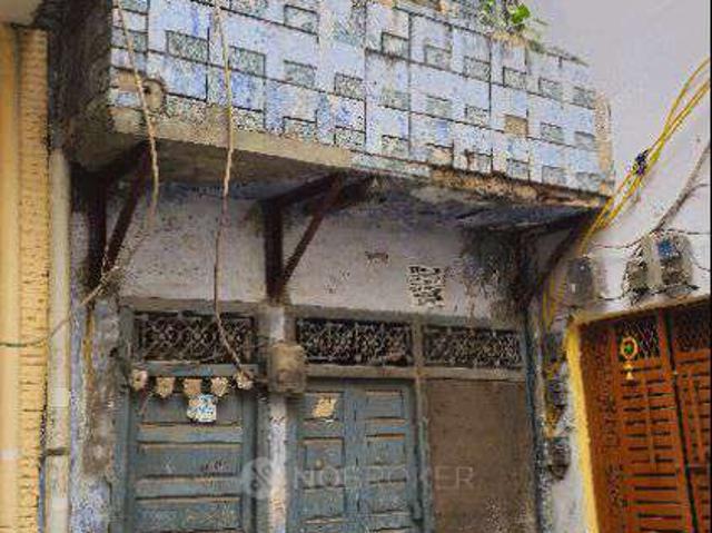 House for sale in Deri