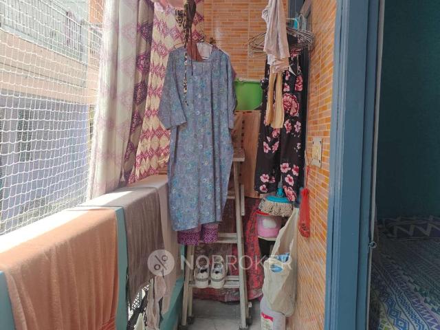 House for sale in East Delhi, Deri