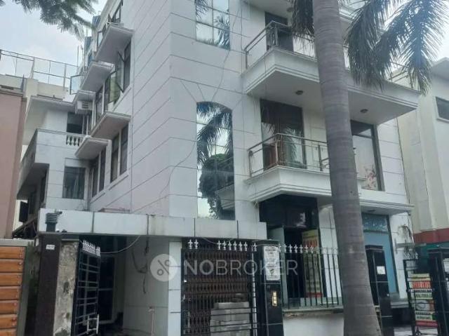 House for sale in Hariana