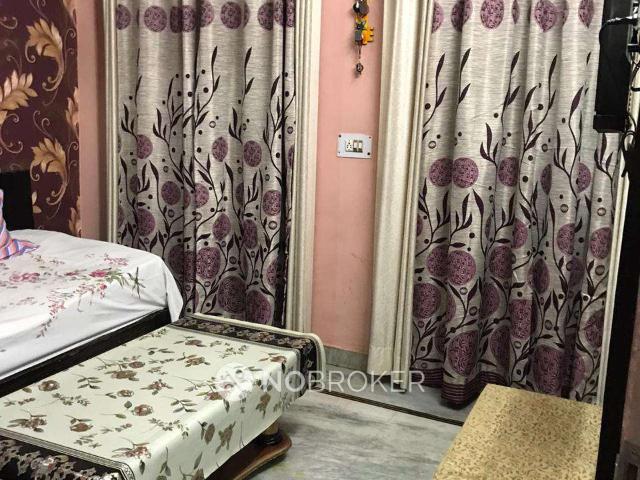 House for sale in West Delhi, Deri
