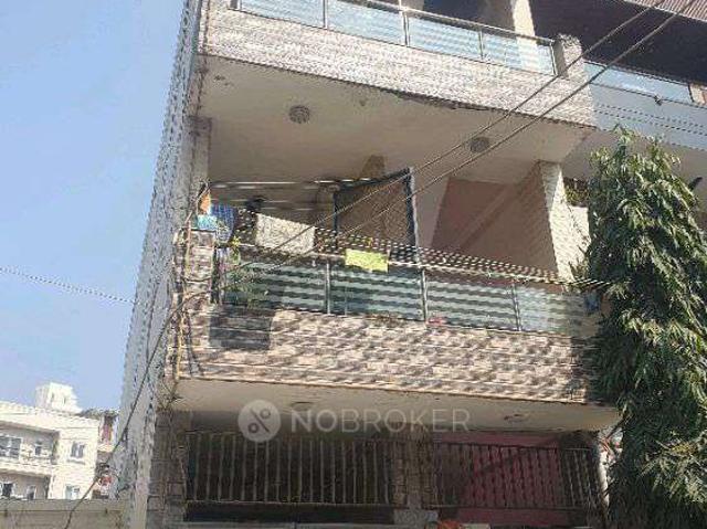 House for sale in West Delhi, Deri