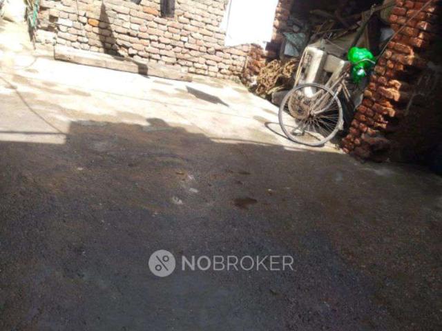 House for sale in West Delhi, Deri