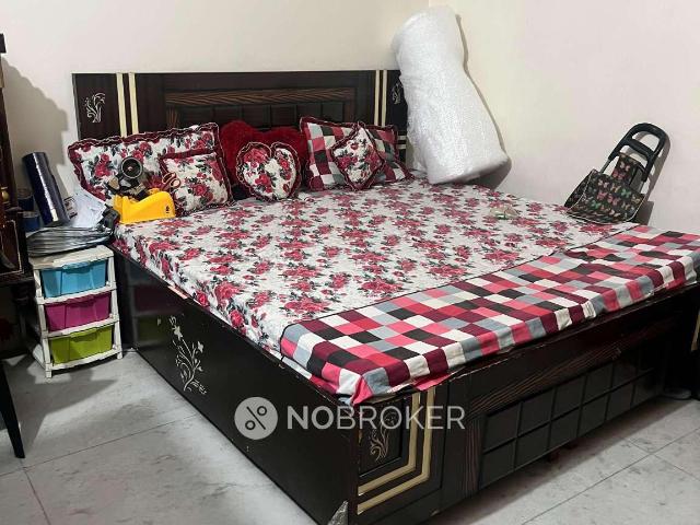 House for sale in South West Delhi, Deri