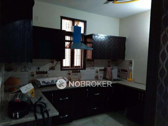 House for sale in West Delhi, Deri