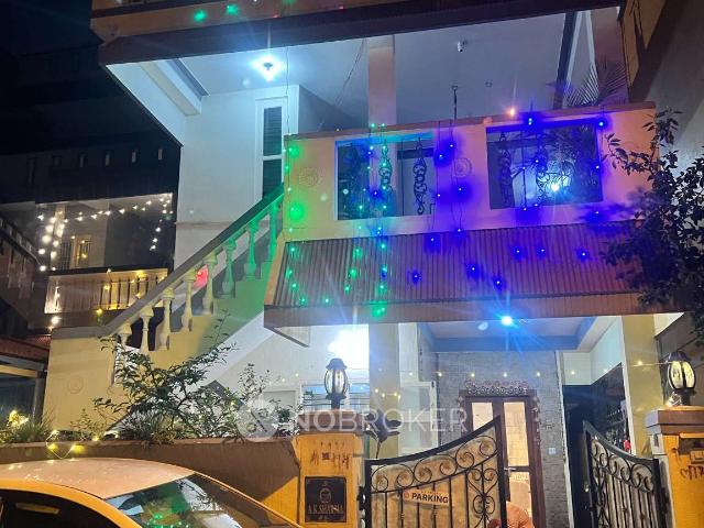 House for sale in Bangalore East, Cox Town - Bangalore