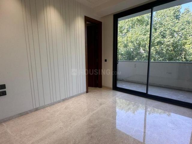 Flat for rent in Deri