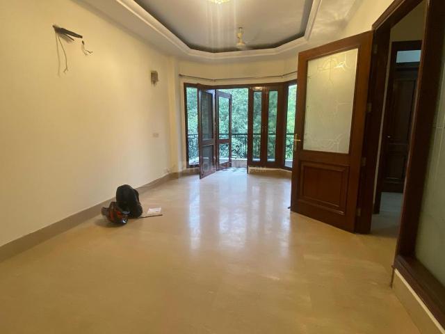 Flat for rent in Deri