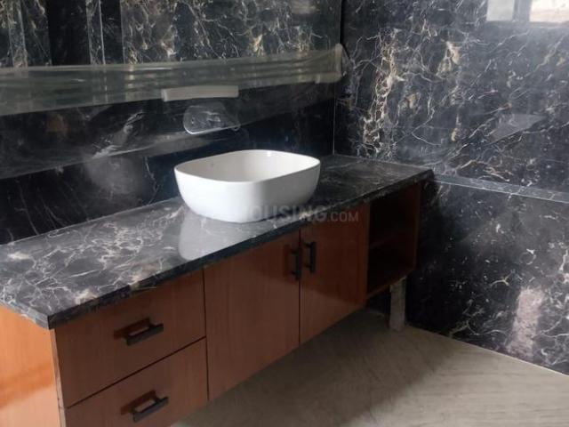 Flat for rent in Deri