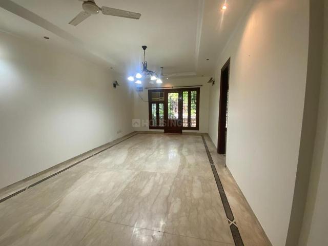 Flat for sale in Moti Bagh, Delhi