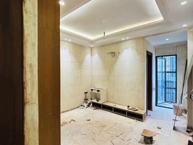 Flat for sale in Moti Bagh, Delhi