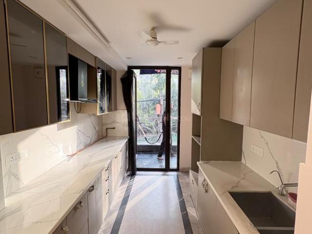 Flat for rent in Deri