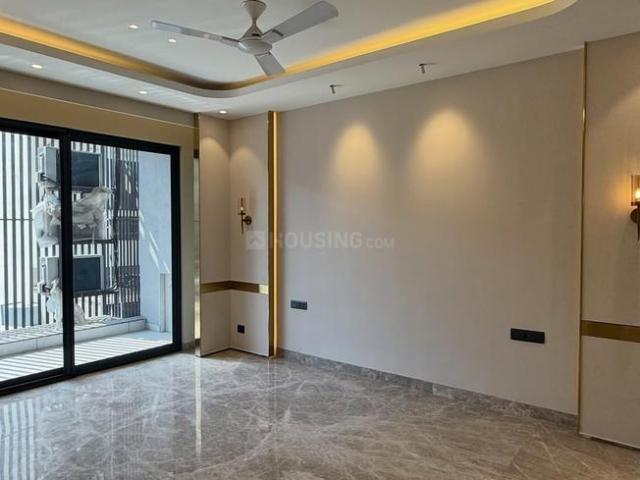 Flat for sale in North West Delhi, Deri