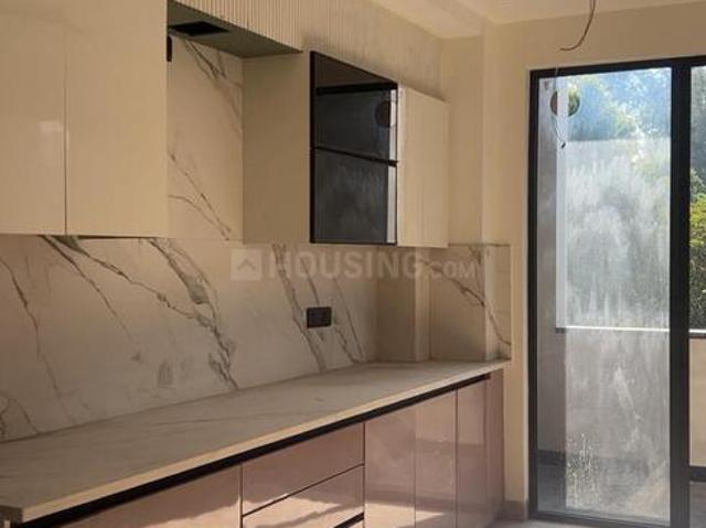 Flat for sale in North West Delhi, Deri